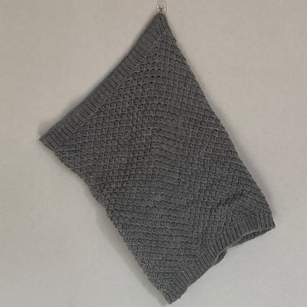 Infinity scarf - Picture 2 of 2